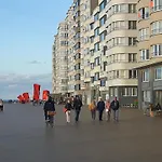 Frontaal Gelijkvloers Seaview 80M² 2 Slp